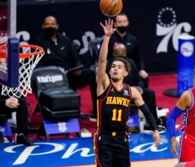 朝着库里的方向进发！面对特雷·杨76人束手无策