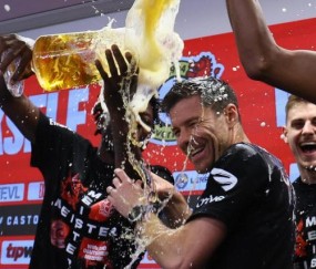 暖男教头阿隆索 “他是最关心我个人生活的教练！”