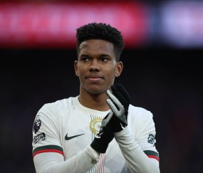 标晚报切尔西伤情：埃斯特旺和约恩森有望对阵巴黎复出